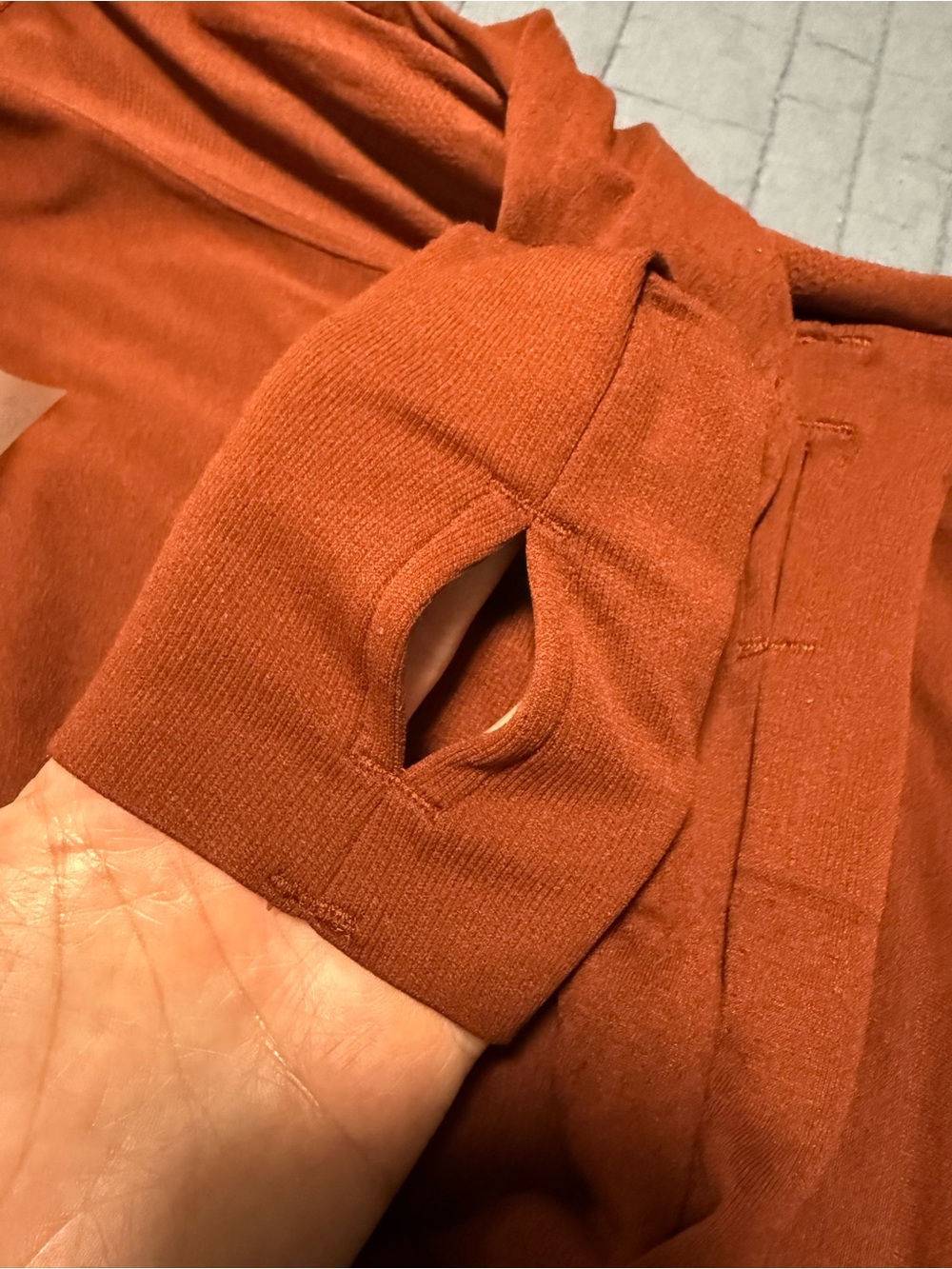 Long sleeve tech tee - Picture 3 of 4